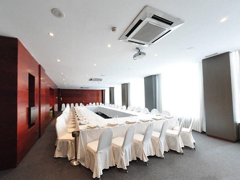 Ac Hotel La Rioja By Marriott Logrono Restoran foto