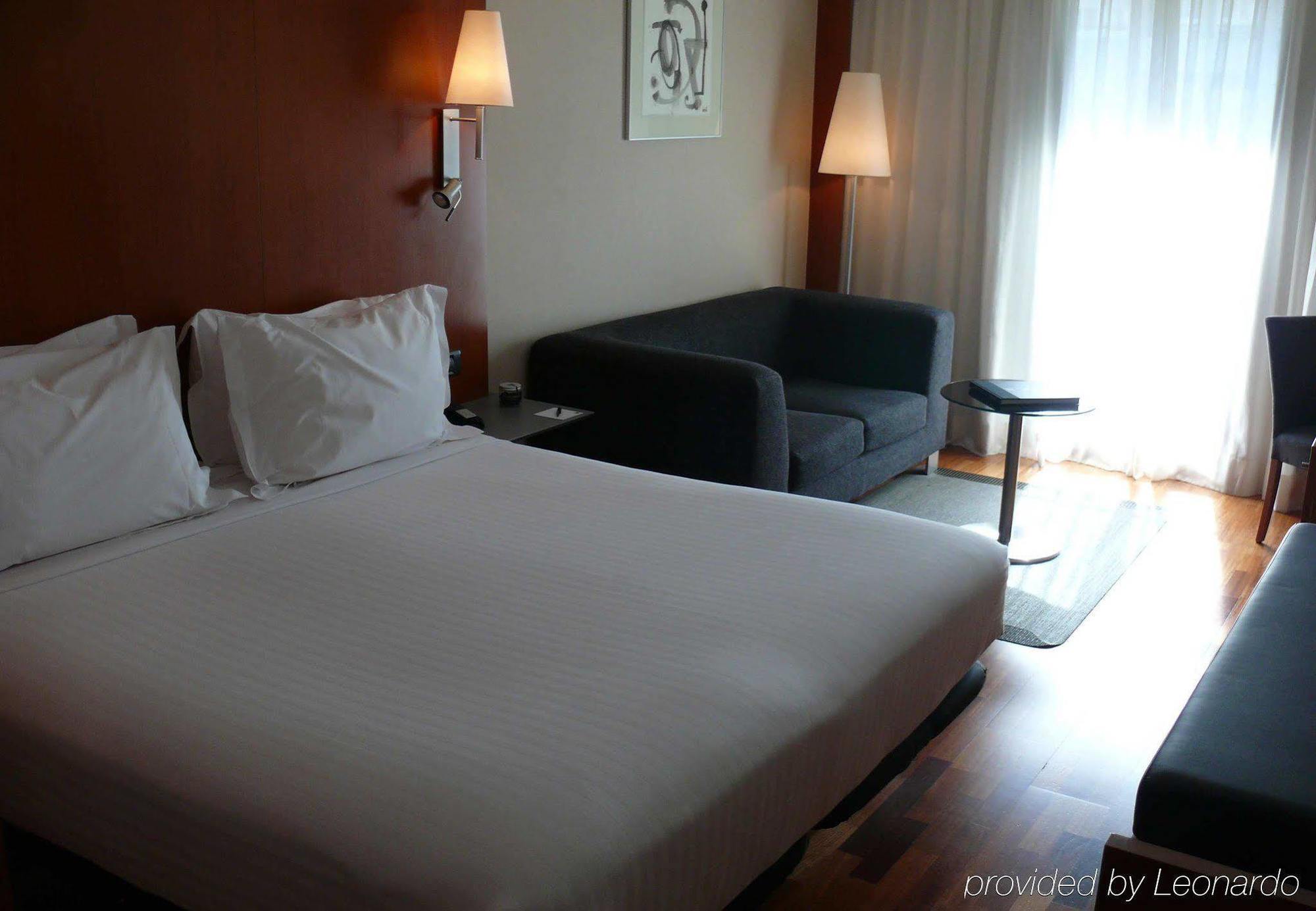 Ac Hotel La Rioja By Marriott Logrono Bagian luar foto
