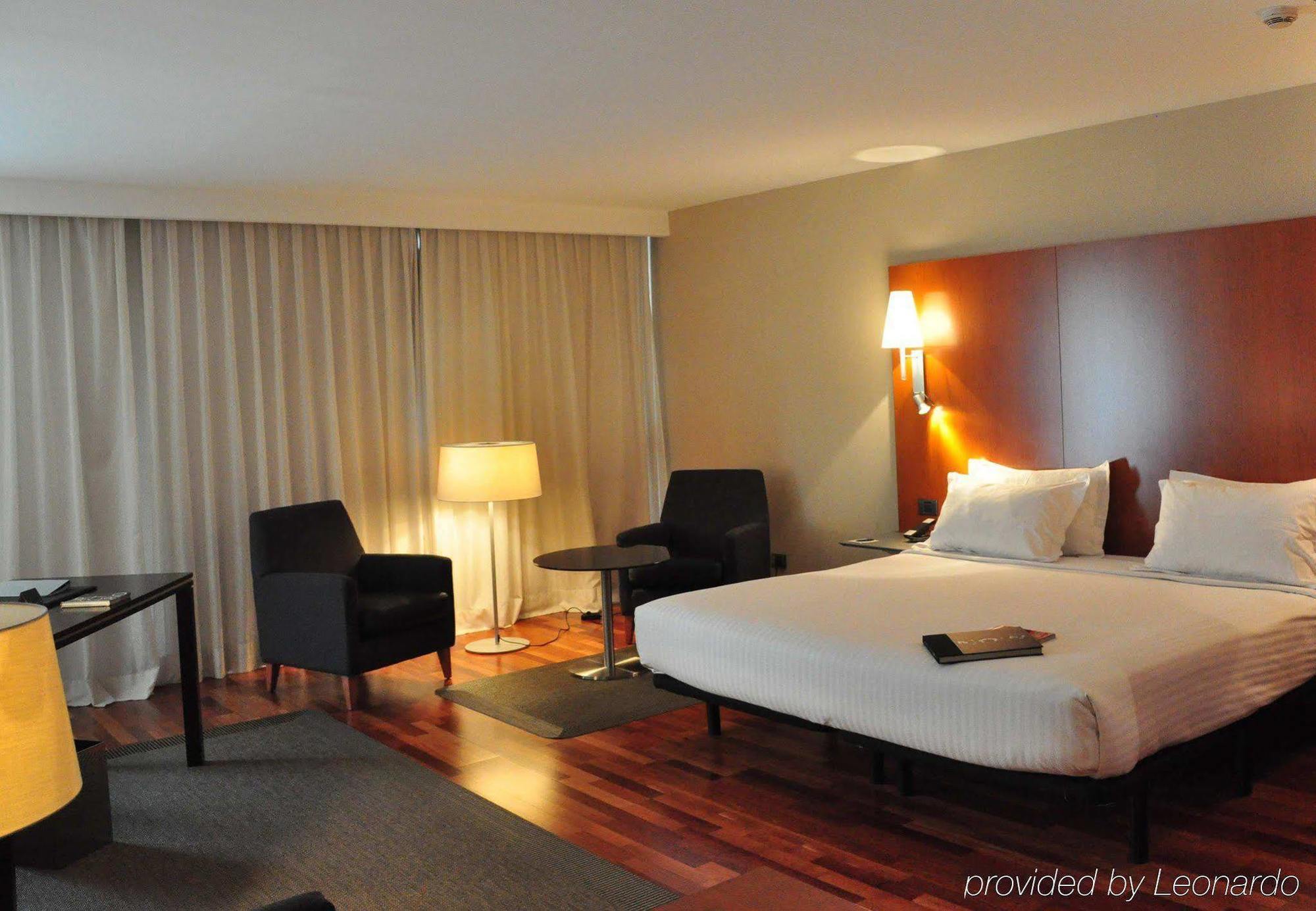 Ac Hotel La Rioja By Marriott Logrono Ruang foto