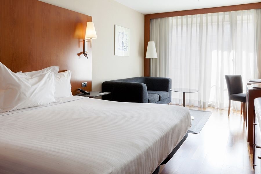 Ac Hotel La Rioja By Marriott Logrono Bagian luar foto